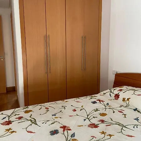 Apartment Apt 2 Habs En Centro Comercial Gran Via Vigo