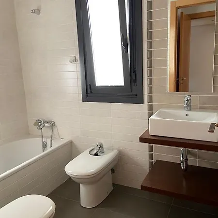 Apartment Apt 2 Habs En Centro Comercial Gran Via Vigo